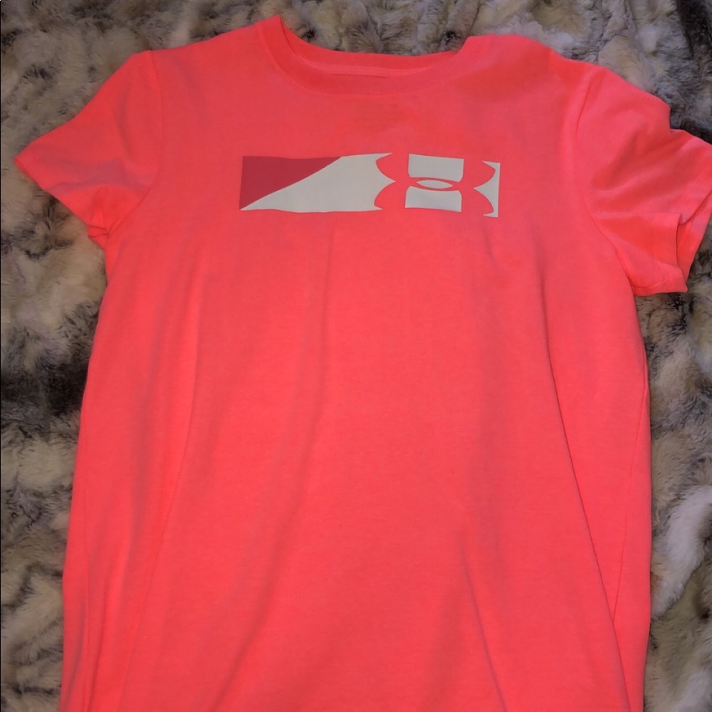 BRAND NEW Under Armour Tee